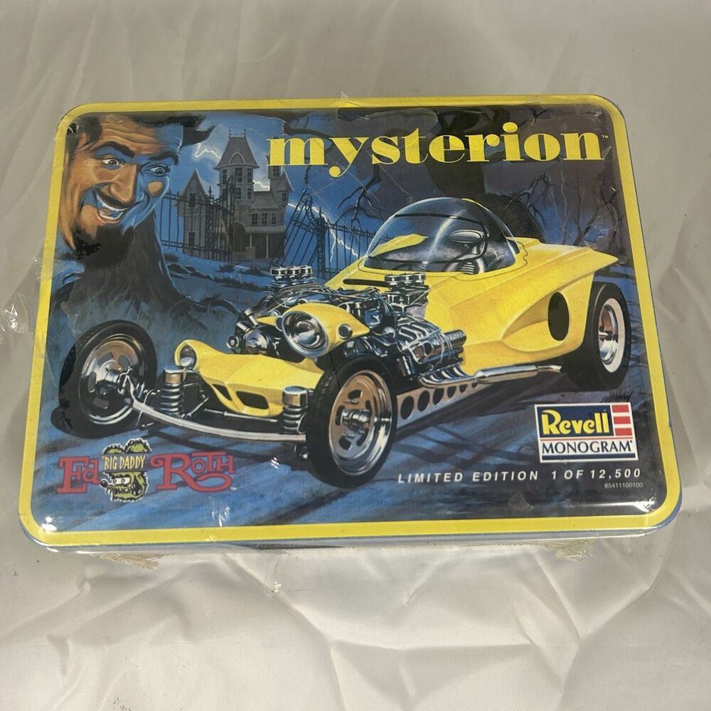 1997 Revell Monogram Ed Roth Mysterion Model Kit Open Box w/ Tin